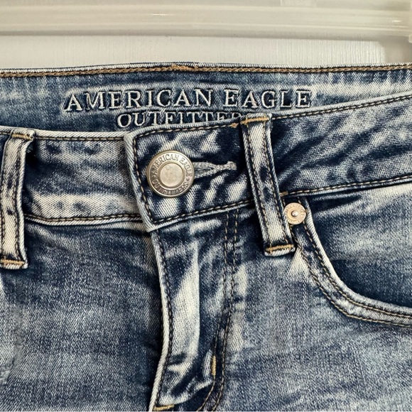 American Eagle Outfitters Shortie Jean Shorts Size 2 - Picture 4 of 6